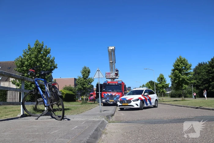 Brand op bovenste verdieping van hoekwoning