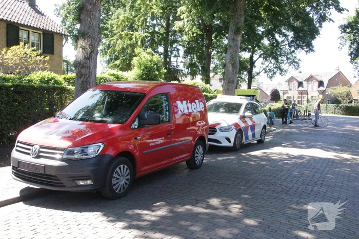 Wielrenner gewond bij aanrijding met bestelwagen