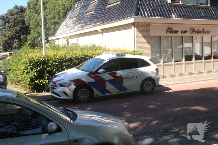 Aanrijding tussen scooter en oudere fietser