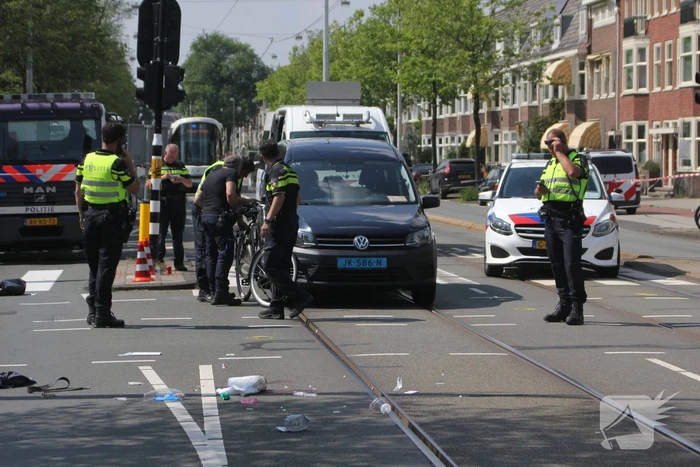 Fietser zwaargewond bij aanrijding