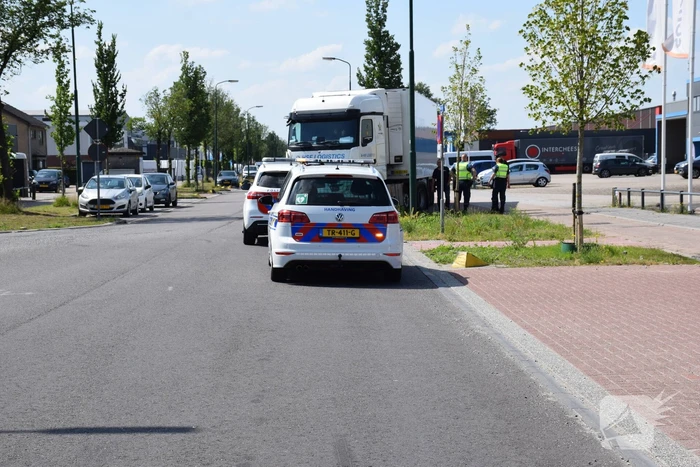 Vrachtwagen verliest liters diesel
