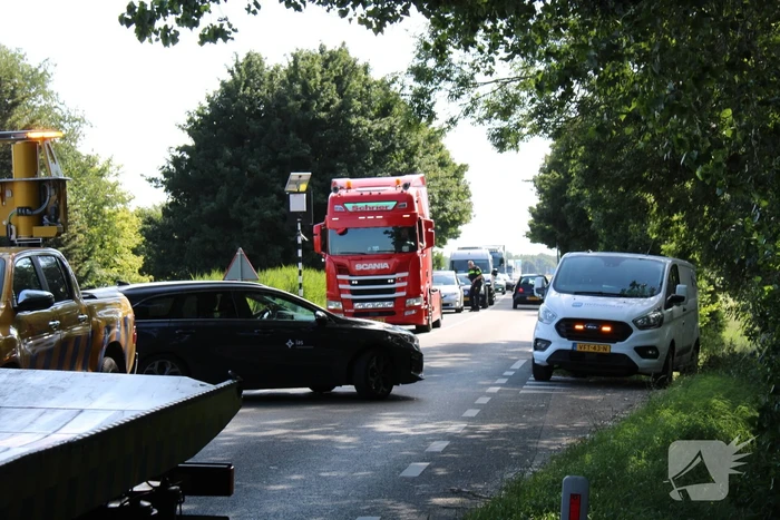 Vier voettuigen betrokken bij kettingbotsing