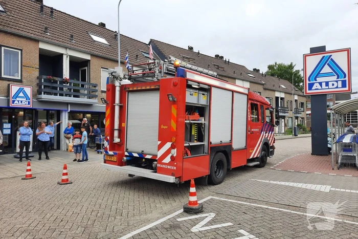 Supermarkt Aldi ontruimd vanwege koolstofmonoxide
