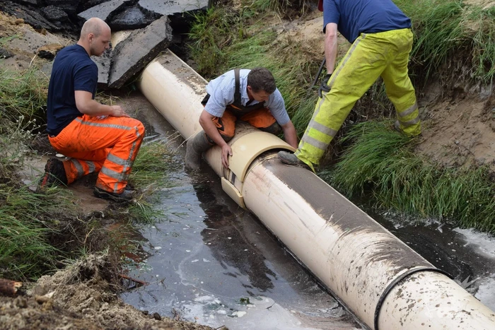 Reparatie werkzaamheden na grote lekkage in volle gang
