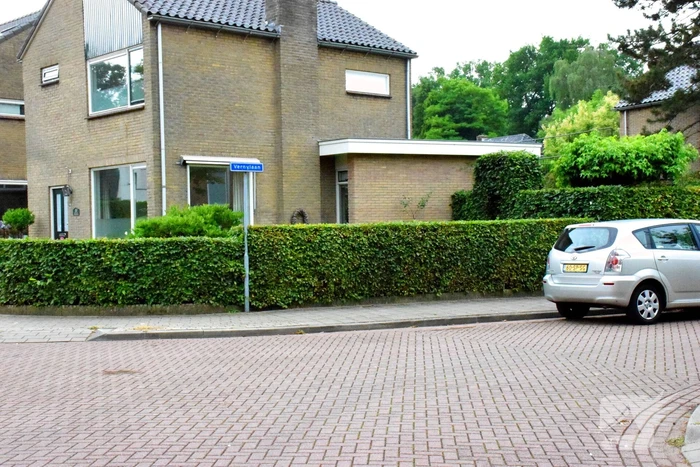 Politie lost waarschuwingsschoten bij aanhouding