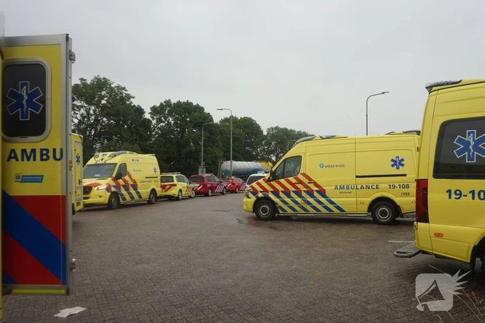 Windhoos richt grote schade aan, een dode