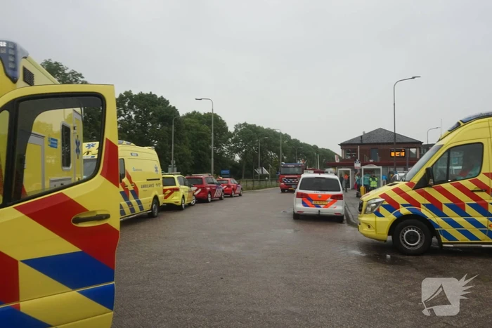 Windhoos richt grote schade aan, een dode