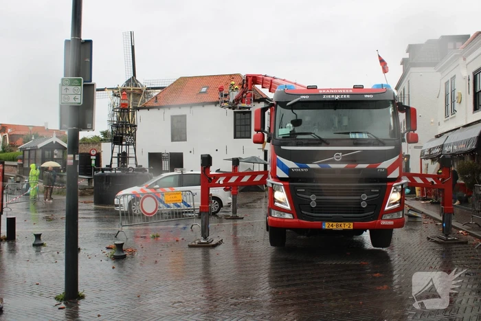 Windhoos richt grote schade aan, een dode