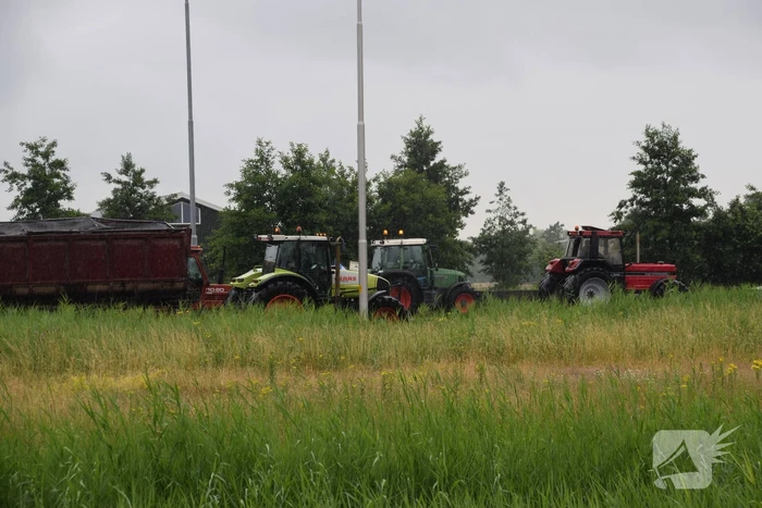 Boeren blokkeren snelweg