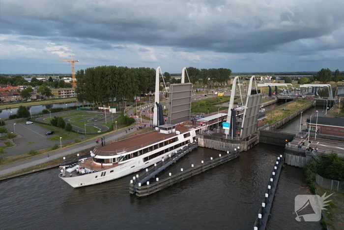Asielboot 'Viking Legend' vervangt toeristenboot