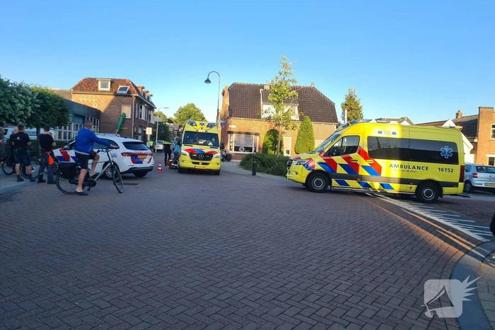 Scooter ten val bij wegversmalling