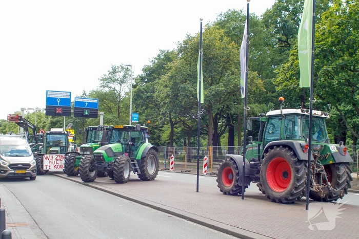 Boeren demonstreren bij de Tweede Kamer