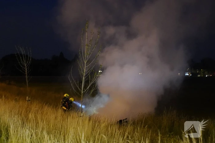 Bermbrand langs de snelweg