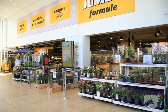 Politie zoekt verdachte van overval op supermarkt in Noord