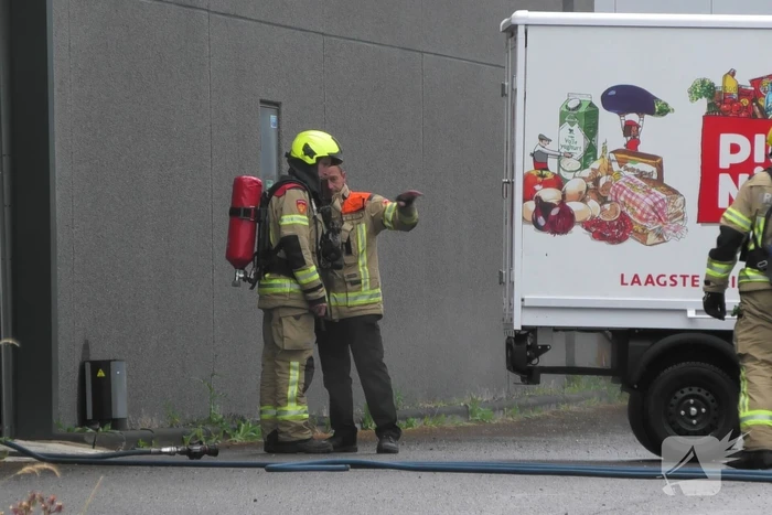 Elektrische bezorgwagen Picnic vliegt in brand
