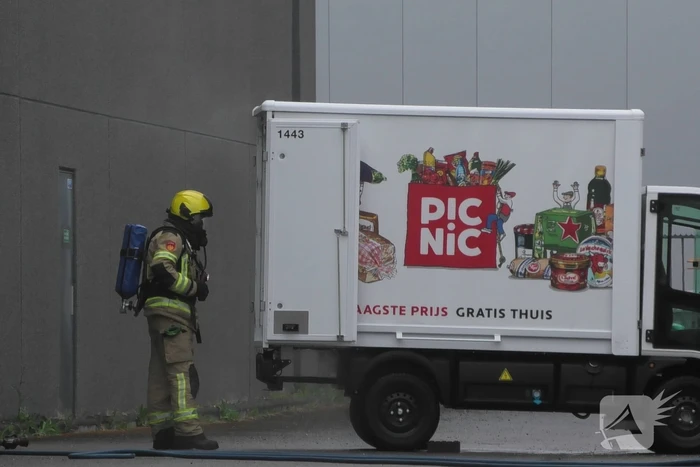 Elektrische bezorgwagen Picnic vliegt in brand