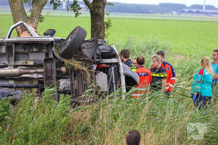 Bestuurder overleden bij eenzijdig ongeval