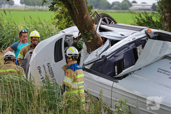 Bestuurder overleden bij eenzijdig ongeval