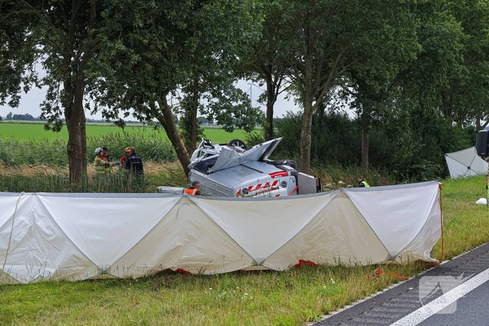 Bestuurder overleden bij eenzijdig ongeval