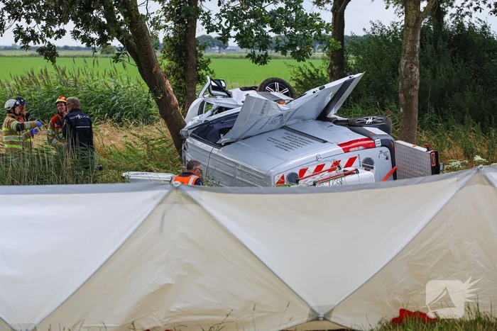 Bestuurder overleden bij eenzijdig ongeval