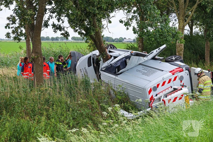 Bestuurder overleden bij eenzijdig ongeval