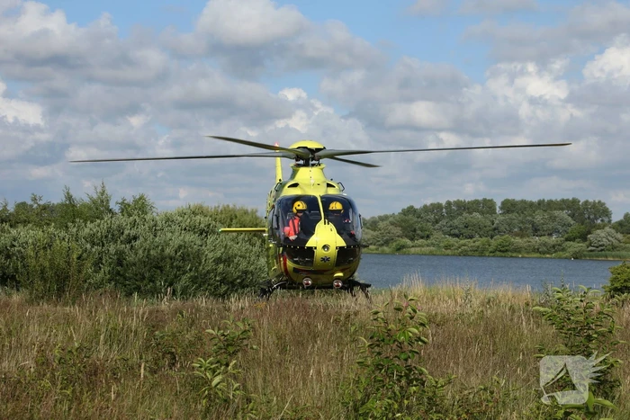 Traumahelikopter landt voor medisch incident