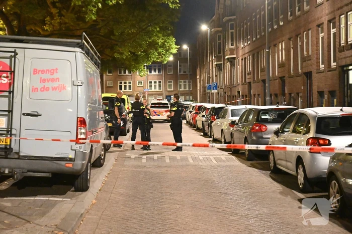 Politie onderzoekt beschoten woning