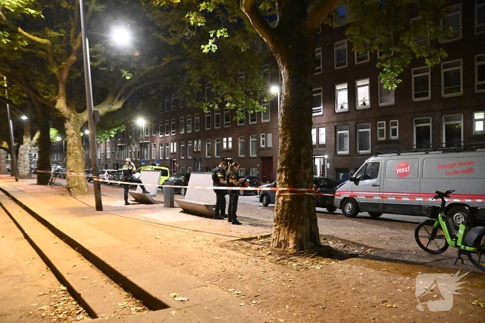 Politie onderzoekt beschoten woning