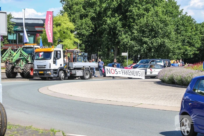 Mediapark geblokkeerd door boeren