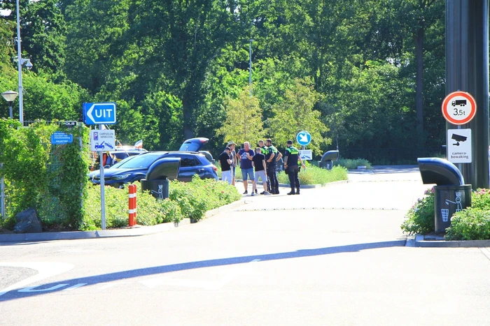 Demonstranten maken zich klaar voor demonstratie