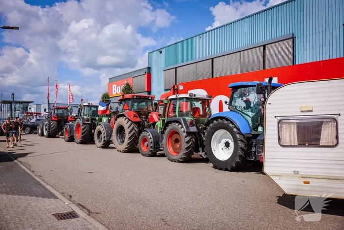Boeren blokkeren distributiecentrum Boni