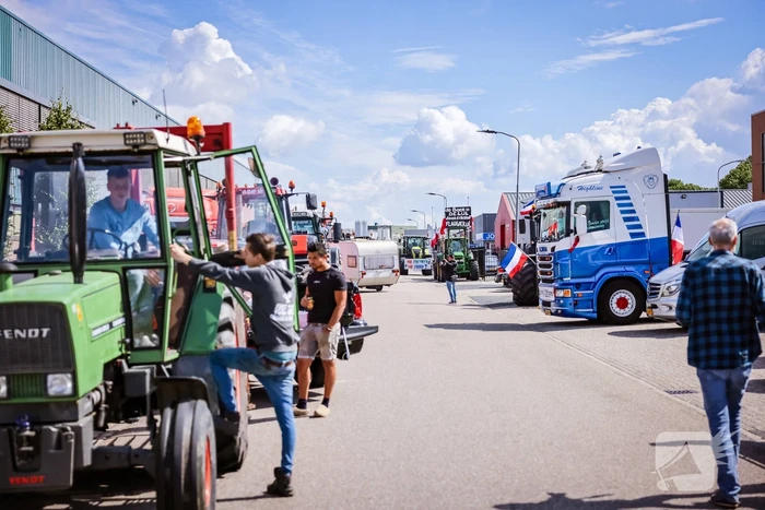 Boeren blokkeren distributiecentrum Boni