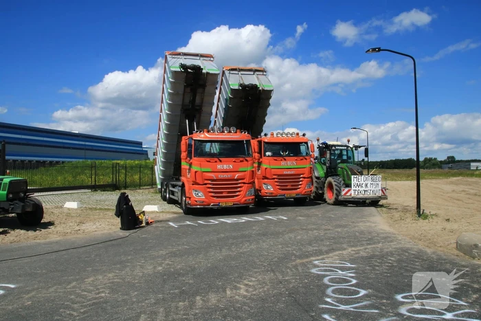Boeren blokkade Lidl distributie centrum