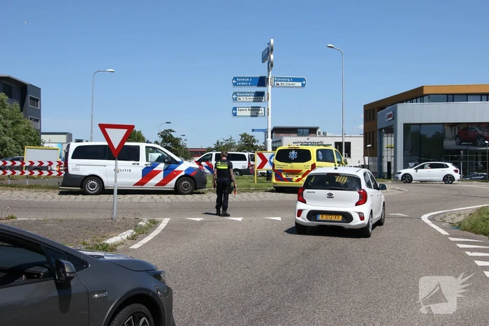 Overstekende scootmobiel aangereden door vrachtwagen
