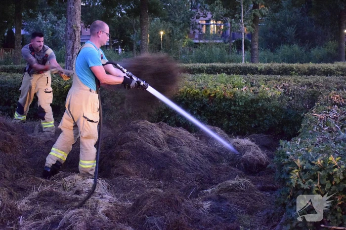 Broei veroorzaakt brand in gemaaid gras