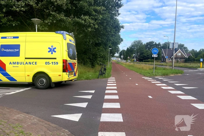 Brommerrijder gewond bij botsing met auto