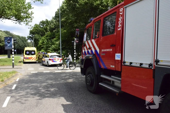 Kop-staartbotsing op kruispunt