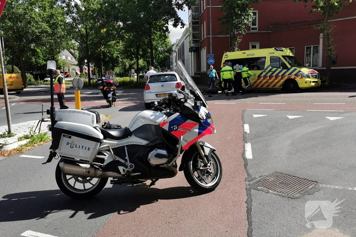 Automobilist ziet fietser over het hoofd