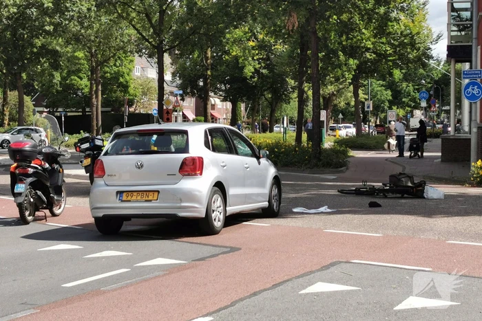 Automobilist ziet fietser over het hoofd