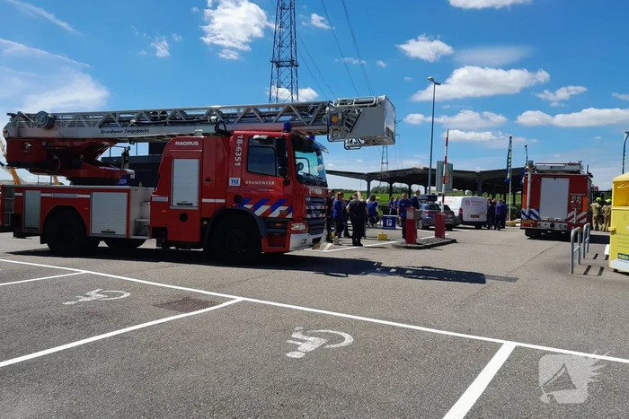 Koelkast groothandel Makro vat vlam
