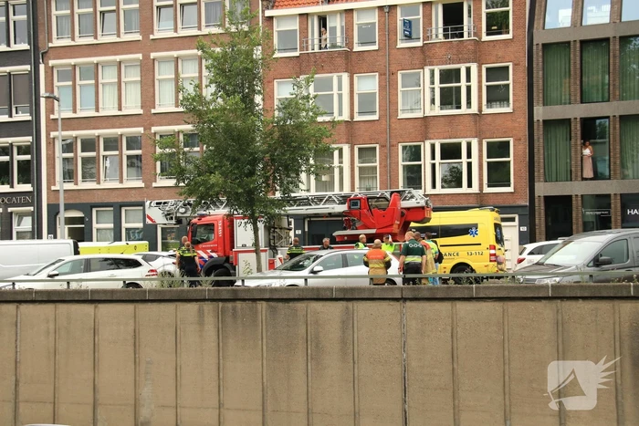 Vrouw met verward gedrag zet Rapenburg op stelten