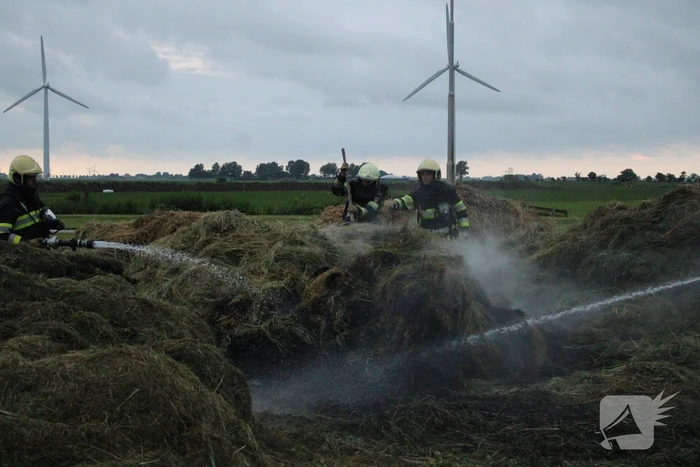 Veel rook vanwege brand in hooibalen