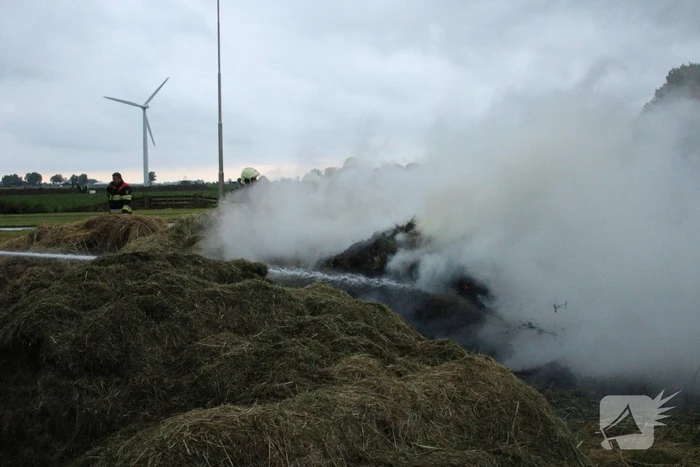 Veel rook vanwege brand in hooibalen