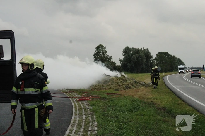 Rookontwikkeling vanwege brand in hooibalen