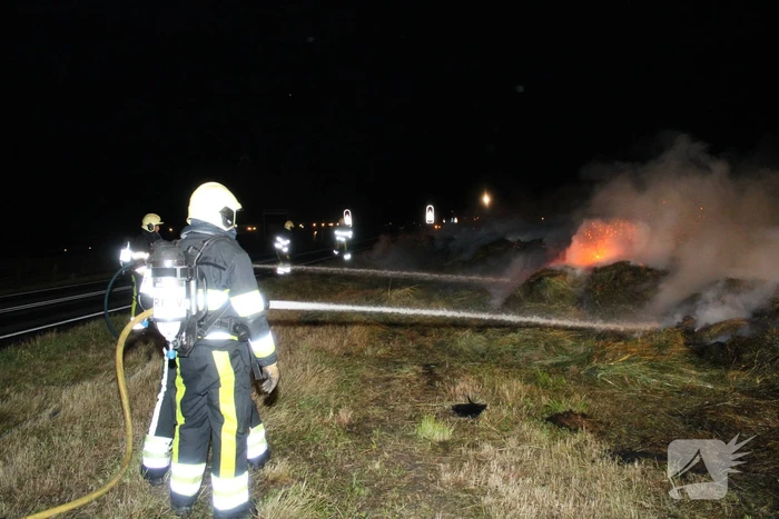 Rookontwikkeling vanwege brand in hooibalen