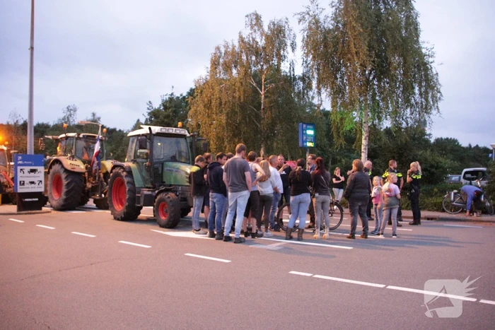 Boeren blokkeren ingang Media Park