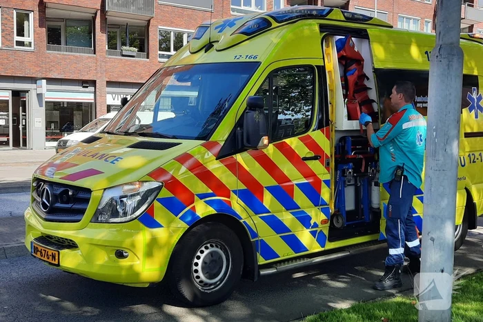 Fietser gewond bij botsing met auto