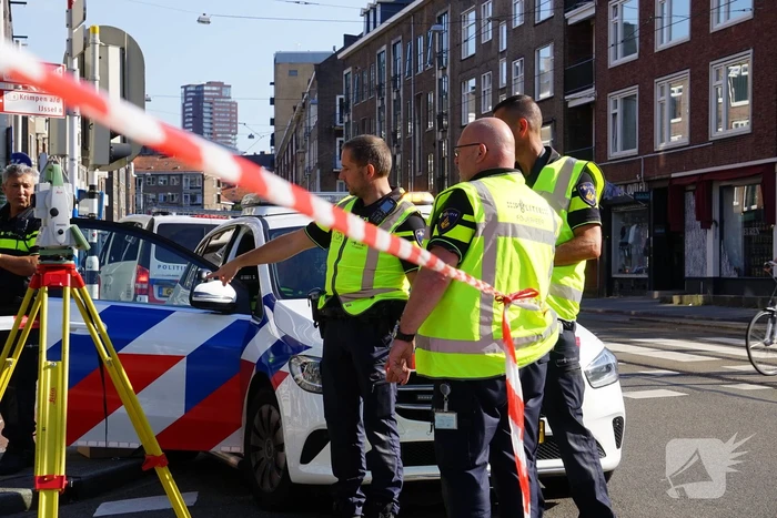 Fietser geschept door personenwagen