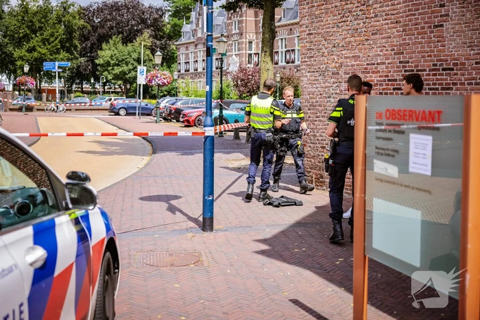Gewonde bij steekpartij voor stadhuis