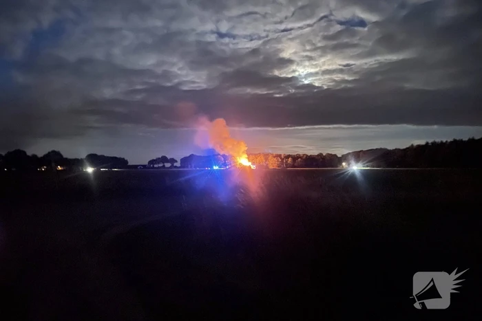 Leegstaande boerderij verwoest vanwege brand